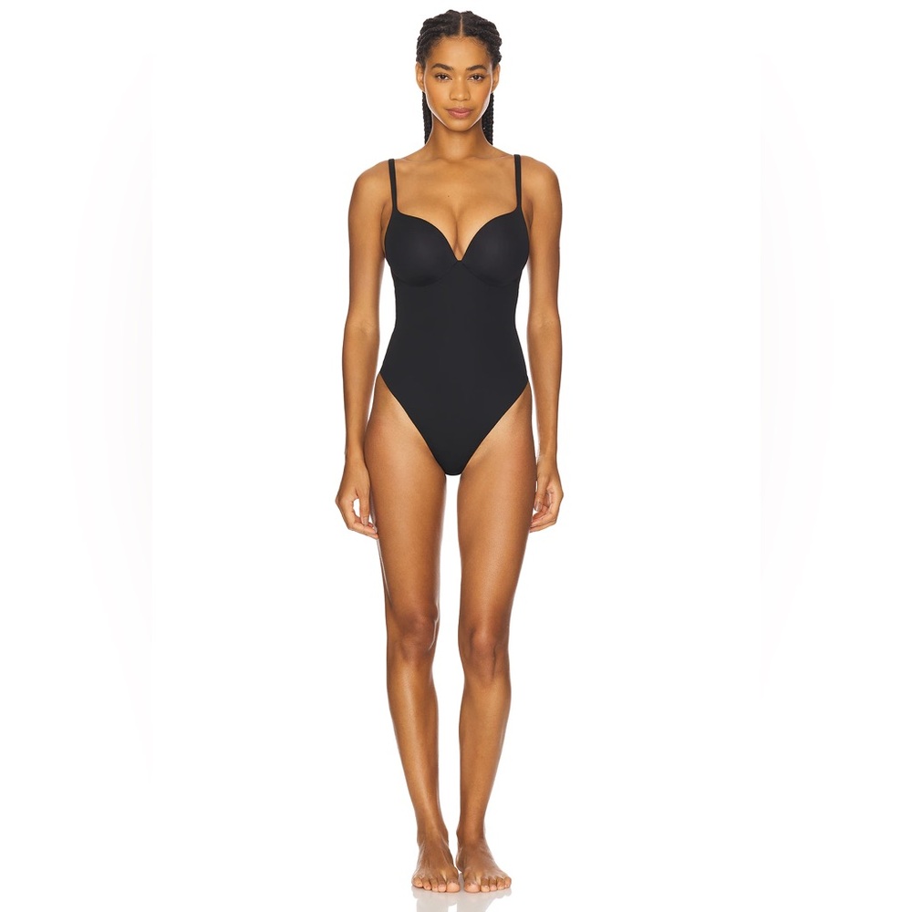 Skims Push Up Thong mid compression bodysuit size M black
